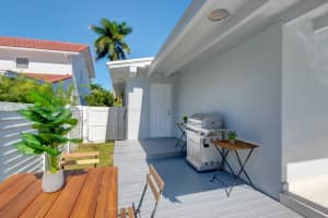 1018 Adams St, Hollywood, FL 33019, - MLS#A11325872