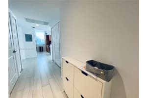 186 SE 12th Terrace #2204, Miami, FL 33131, Sold 02/01/23