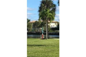 580 Egret Dr, Hallandale Beach, FL 33009, Sold 05/22/23