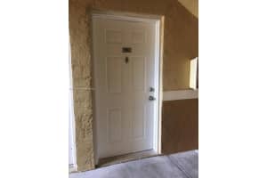 2640 S University Dr APT 114, Davie, FL 33328, Sold 03/03/23