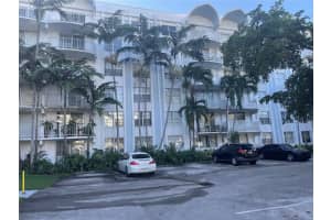 496 NW 165th St d 612, Miami, FL 33169, Sold 04/13/23