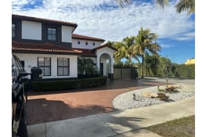 450 SW 92nd Passage, Miami, FL 33174, Sold 02/24/23