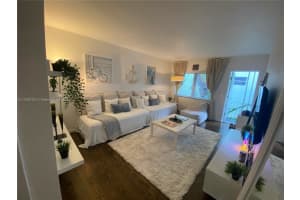 1616 Euclid Ave APT 10, Miami Beach, FL 33139, Sold 09/12/23