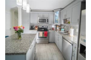 7225 NW 173rd Dr Apt 902-9, Hialeah, FL 33015, Sold 02/28/23