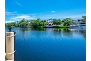 7805 Los Pinos Cir, Coral Gables, FL 33143, Sold 08/08/23