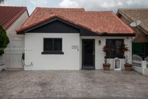 2725 W 55th Pl, Hialeah, FL 33016, Sold 04/18/23