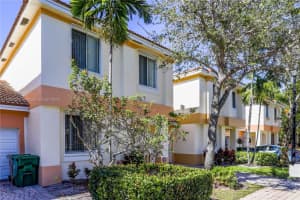 6639 Hidden Cove Dr # 4-7, Davie, FL 33314, Sold 02/03/23