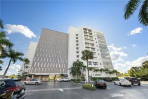 9102 W Bay Harbor Dr #6a, Bay Harbor Islands, FL 33154, Sold 03/17/23