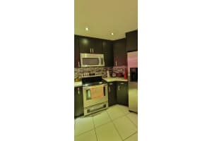 9403 Fontainebleau Blvd Apt 211-21, Miami, FL 33172, Sold 03/21/23