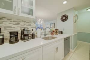 8877 Fontainebleau Blvd 204 b, Miami, FL 33172, Sold 04/05/23