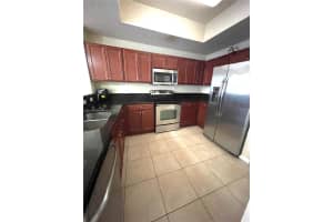 11601 NW 89th St APT 106, Doral, FL 33178, Sold 04/14/23
