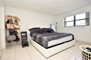 8401 NW 8th St APT 108, Miami, FL 33126, Sold 03/08/23