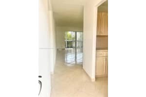 218 NE 12th Ave, Hallandale Beach, FL 33009, Sold 03/03/23