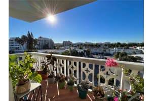 9700 E Bay Harbor Dr, Bay Harbor Islands, FL 33154, Sold 03/13/23