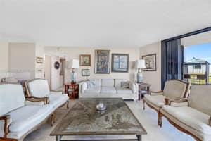 1000 Quayside Terrace #1407, Miami, FL 33138, Sold 03/13/23