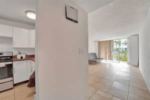 488 NW 165th St b 412, Miami, FL 33169, Sold 04/24/23