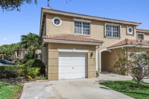 12131 SW 5th Ct, Pembroke Pines, FL 33025, Sold 03/10/23