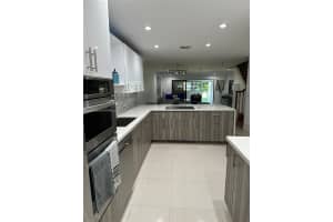 4044 Estepona Ave, Doral, FL 33178, Sold 04/28/23