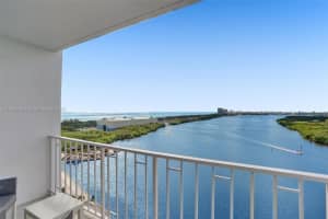 500 Bayview Dr APT 1728, Sunny Isles Beach, FL 33160, Sold 12/26/23