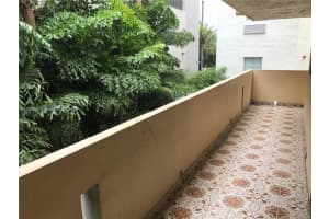 2924 Collins Ave APT 207, Miami Beach, FL 33140, Sold 06/08/23