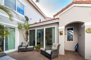 1285 Yellowheart Way, Hollywood, FL 33019, Sold 03/31/23