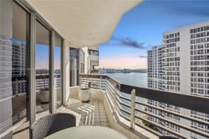 19195 NE 36th Ct, Aventura, FL 33180, Sold 02/09/24