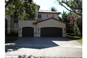 7920 NW 156th Terrace, Hialeah, FL 33016, Sold 04/07/23