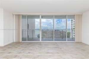 7601 E Treasure Dr APT 1521, North Bay Village, FL 33141, Sold 07/03/23