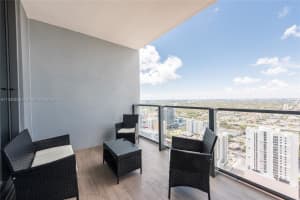 88 SW 7th St Apt 3008, Miami, FL 33130, Sold 04/10/23