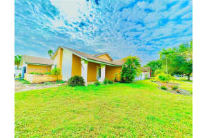 9550 SW 7th St, Pembroke Pines, FL 33025, Sold 03/15/23
