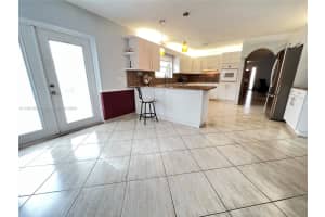 9550 SW 7th St, Pembroke Pines, FL 33025, Sold 03/15/23