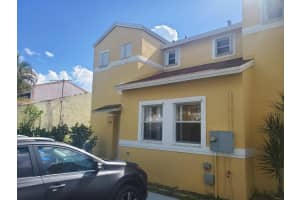 1664 NE 5th St, Homestead, FL 33033, Sold 04/12/23