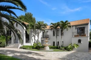 7133 W Lago Dr, Coral Gables, FL 33143, Sold 05/01/23