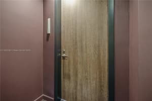 68 SE 6th St Apt 3905, Miami, FL 33131, Sold 04/17/23