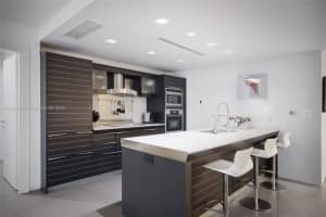 200 Biscayne Blvd Way APT 3408, Miami, FL 33131, Sold 03/20/23