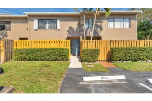5046 S University Dr #5046, Davie, FL 33328, Sold 04/04/23