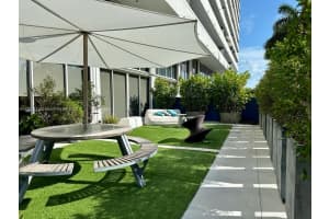 1627 Brickell Ave APT 404, Miami, FL 33129, Sold 04/12/23