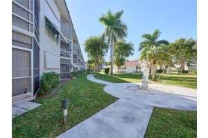 400 SE 10th St APT 310, Deerfield Beach, FL 33441, Sold 04/05/23