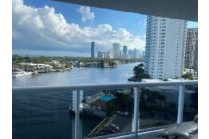 20515 E Country Club Dr APT 946, Aventura, FL 33180, Sold 03/30/23