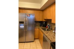 20515 E Country Club Dr APT 946, Aventura, FL 33180, Sold 03/30/23
