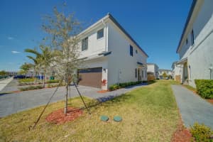 10841 SW 233rd St, Princeton, FL 33032, Sold 02/28/23
