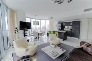 200 Biscayne Blvd Way APT 3702, Miami, FL 33131, Sold 03/28/24
