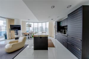 200 Biscayne Blvd Way APT 3702, Miami, FL 33131, Sold 03/28/24