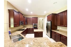 3808 Shoreview Dr, Kissimmee, FL 34744, Sold 03/17/23