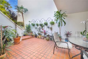 2000 S Bayshore Dr APT 4, Coconut Grove, FL 33133, Sold 08/01/23