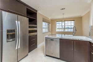 14725 Balgowan Rd Apt 202-4, Miami Lakes, FL 33016, Sold 03/29/23