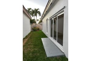 8196 SW 163rd Ct, Miami, FL 33193, Sold 04/06/23