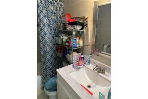 8075 NW 7th St #420, Miami, FL 33126, Sold 04/06/23