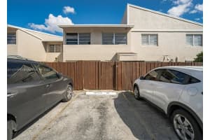 15680 SW 82nd Cir Ln APT 85, Miami, FL 33193, Sold 03/15/23