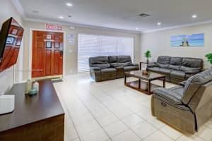 947 Washington St, Hollywood, FL 33019, - MLS#A11333574